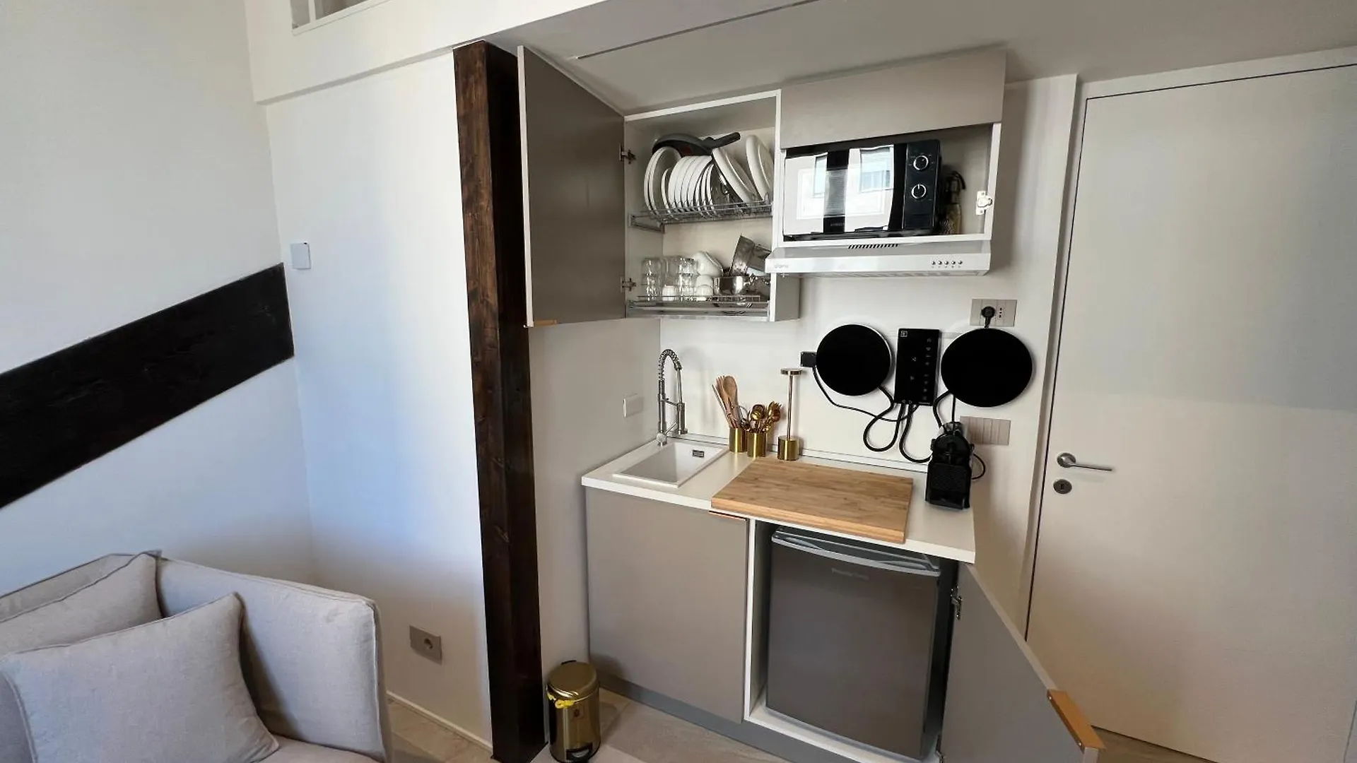 Апартаменты Daeiouz Residences I Милан Италия